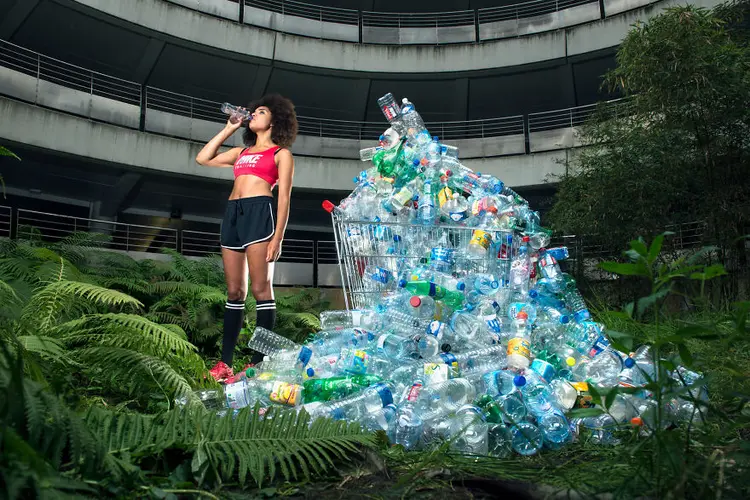 4-years-trash-365-unpacked-photographer-antoine-repesse-1-594910c011009__880