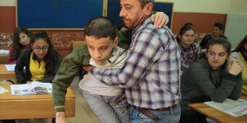 Hasta Çocuğu Eğitimini Tamamlayabilsin Diye Mesleğini Değiştiren Fedakar Baba