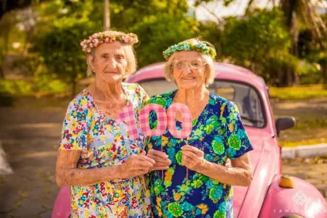 Brazilian-twin-sisters-640x428