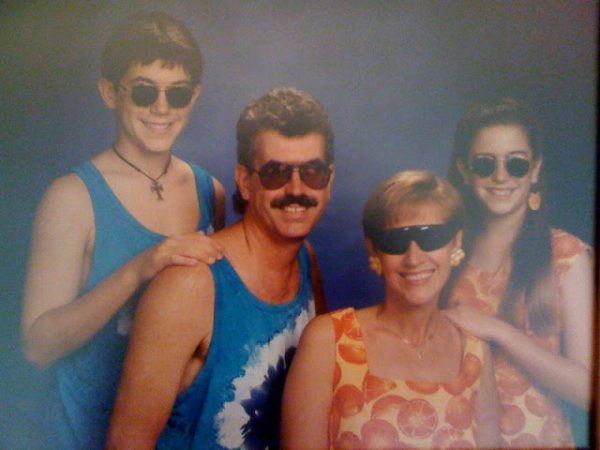 Coolest Family Photo Ever Taken (1)