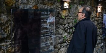 Kadıköy Sokaklarında Dizeleriyle Yaşayan Mavi Gözlü Dev: Nazım Hikmet