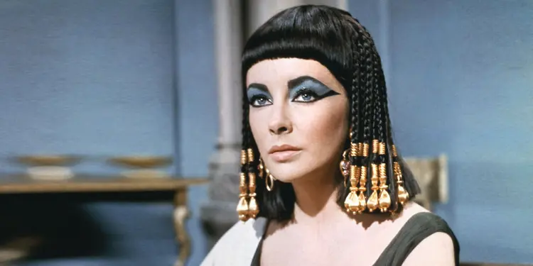 landscape-1431030063-elizabeth-taylor-cleopatra