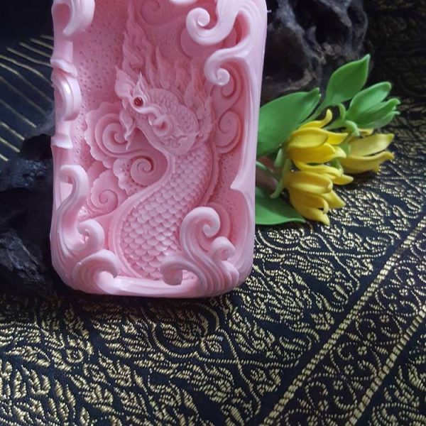 narong-thai-soap-carving-3