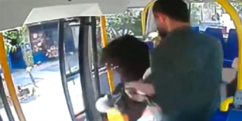 Ramazan’da Şort Giydiği Gerekçesiyle Minibüste Bir Genç Kıza Durduk Yere Vuran Saldırgan
