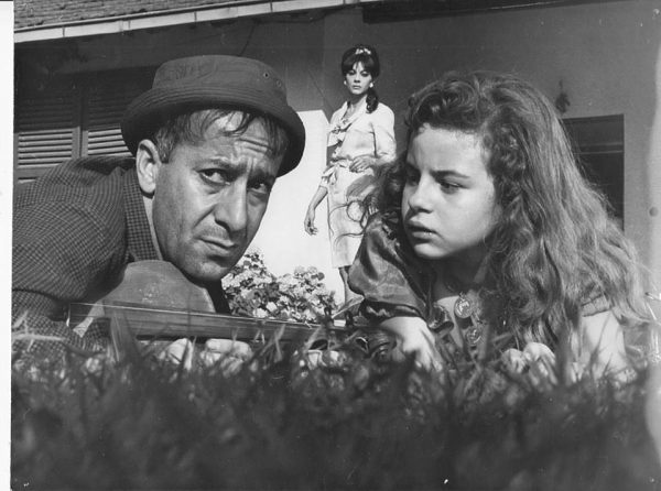 sami-hazinses-zeynep-degirmencioglu-ve-colpan-ilhan-sokak-kizi-filminde-1966-sokakkizi-1