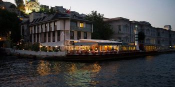 İstanbul’da Sevdiklerinizle İftarın Tadını Çıkarabileceğiniz En İyi 10 Adres