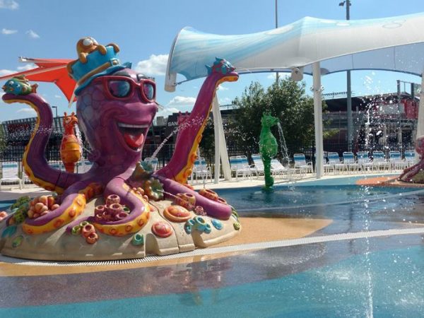 water-park-people-disabilities-morgans-inspiration-island-4-59477845bbe4d__700