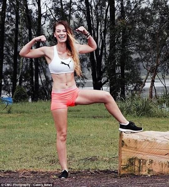 42678CF000000578-4702220-Courtney_is_now_studying_to_become_a_personal_trainer_so_she_can-a-6_1500261635064