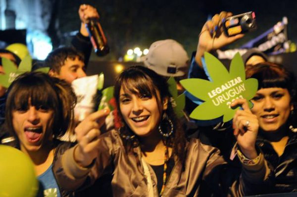 7-uruguay-marihuana-2013