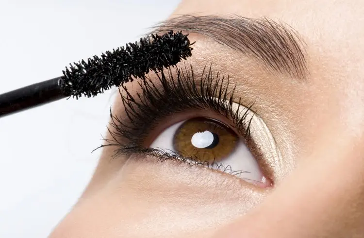 Best-waterproof-mascara