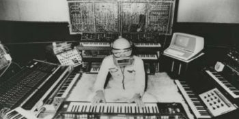 Sizi Şaşırtacak Kadar Eskiye Dayanan Elektronik Müziğin İlginç Enstrümanlarla Günümüze Evrimi