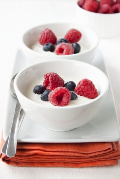 gallery-1500564897-yogurt-berries