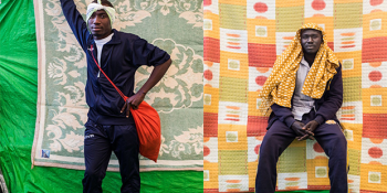 Denizin Ortasında Mültecilere Kendi İmkanlarıyla Stüdyo Yaratan Fotoğrafçı