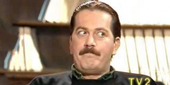 Absürt Komedi Dizilerimizin Öncüsü Varsayalım İsmail’den 13 Beyin Yakan Replik