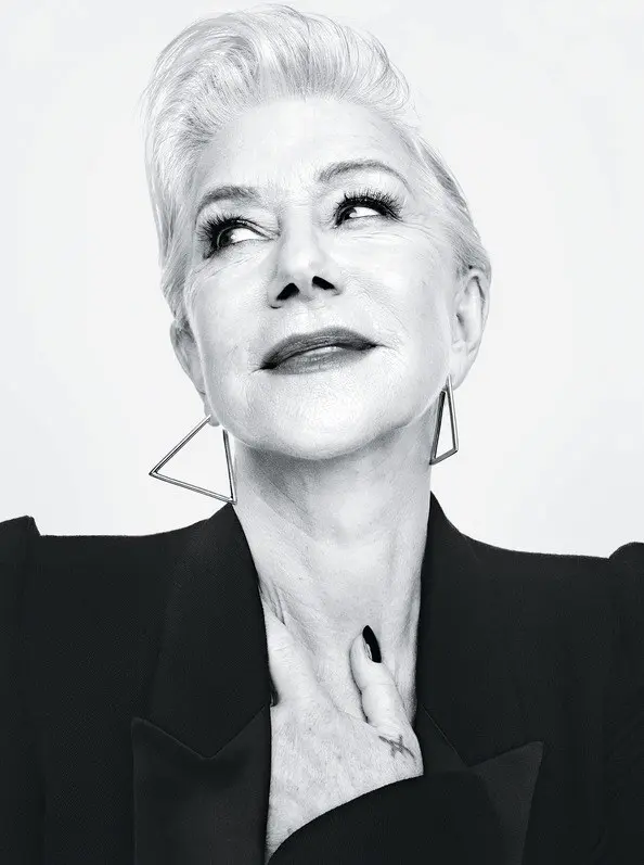0917-allure-september-2017-helen-mirren-bw.png