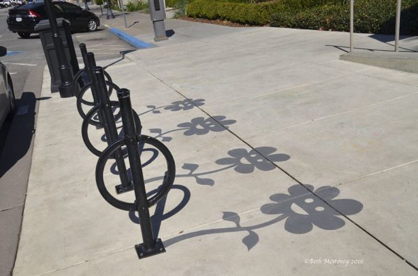 2-fake-shadow-street-art-damon-belanger-redwood-california-6-599bf2710e810__880