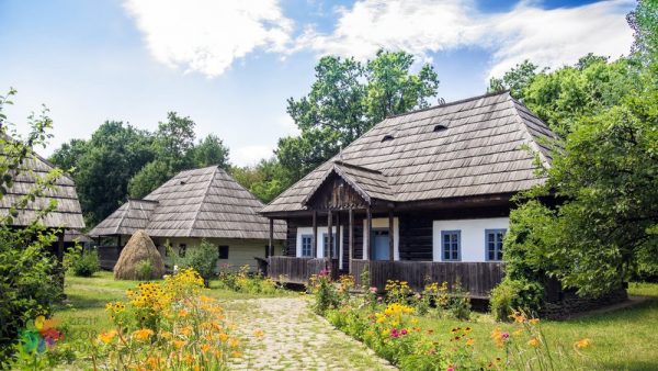 Dimitrie-Gusti-National-Village-Museum-bukres