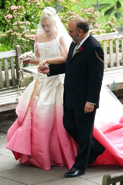 Gwen-Stefani-wedding-ombre-dress-John-Galliano