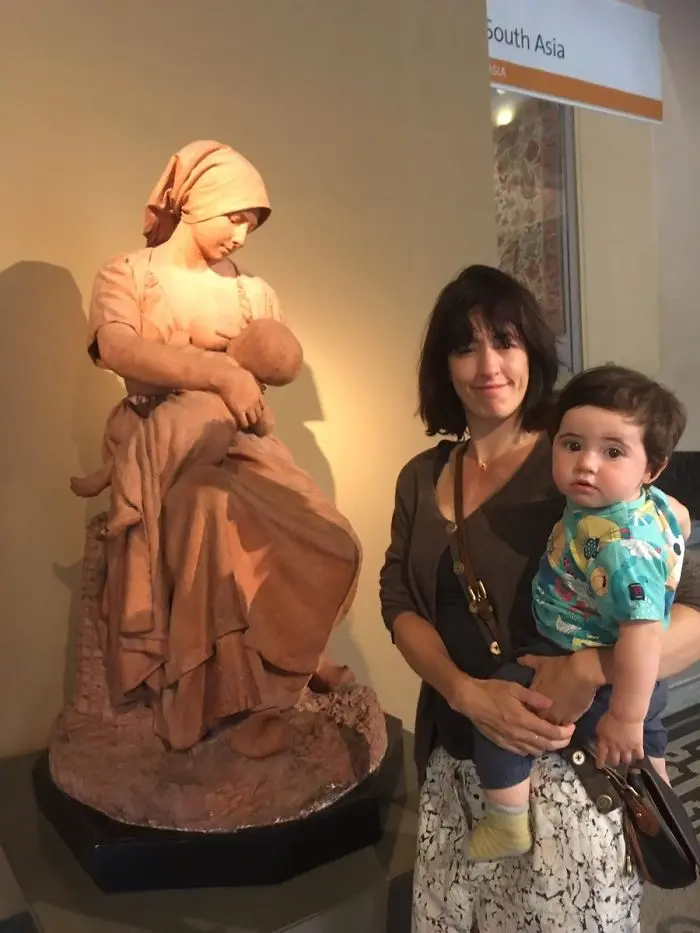 breastfeeding-mom-asked-cover-up-museum-response-vaguechera-1-598d4dc4a962b__700
