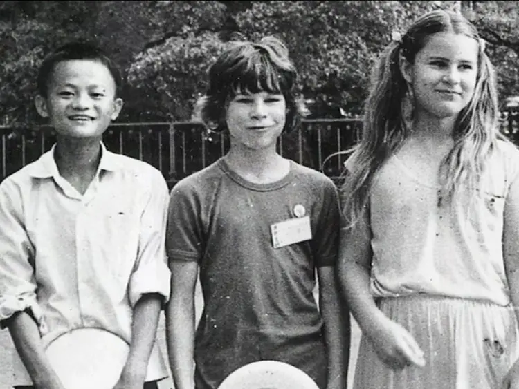 after-president-nixon-visited-hangzhou-in-1972-mas-hometown-became-a-tourist-mecca-as-a-teenager-ma-started-waking-up-early-to-visit-the-c