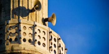 “Benim İçin Öldü” Deyip Eski Sevgilisinin Selasını Okutan Çılgın Aşık