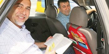 Ataşehir’de Her Biri Mini Kütüphaneye Dönüşen Birbirinden Sevimli Ticari Taksiler