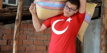 Çuval Taşımaktan Altın Madalyaya Uzanan Başarı Hikayesiyle Görme Engelli Sporcumuz Gökhan