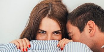 Partnerlerini Aldatan Kadınlarla Yapılan Bir Araştırmaya Göre En Riskli Meslekler