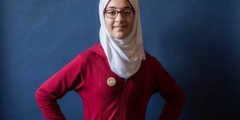 13 Yaşındaki Suriyeli Mülteci Amineh’in Barış Özlemiyle Yazdığı Şiirin Ödül Hikayesi