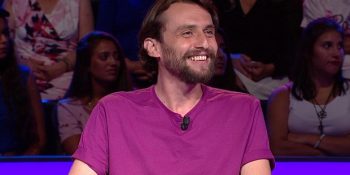 Selde Yıkılan Kütüphaneyi Onarmak İçin TV Yarışmasına Katılan Bahtiyar Öğretmenin Hikayesi