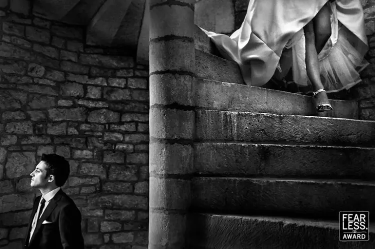 best-wedding-photos-2017-fearless-awards-12-59e45159731d6__880