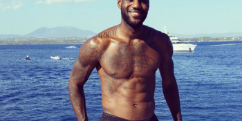 Etkileyici ve Fit Vücutlarıyla Fark Yaratan 14 NBA Yıldızı