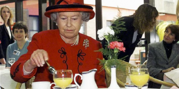 İngiliz Kraliyet Ailesinin Pek Bilinmeyen Birbirinden İlginç 11 Beslenme Alışkanlığı