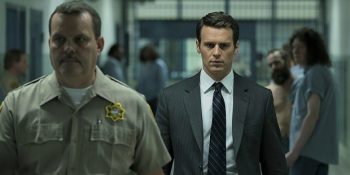 Seri Katillerle Empati Kurarak Suça Yaklaşımı Sorgulatan Mindhunter Dizisi