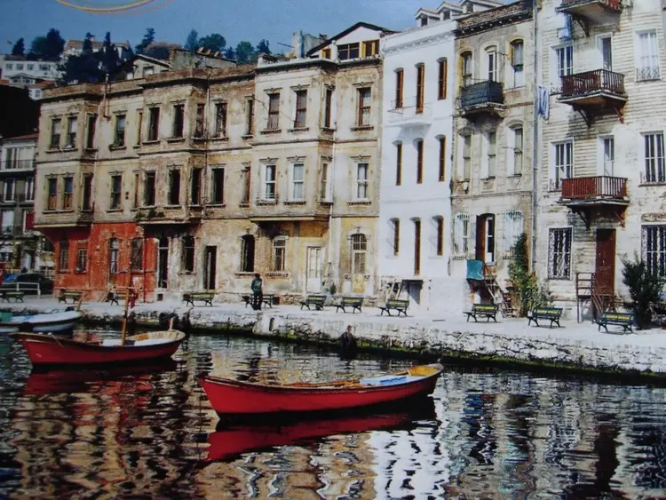 2. Yalılarıyla ünlü otantik bir semt (1)
