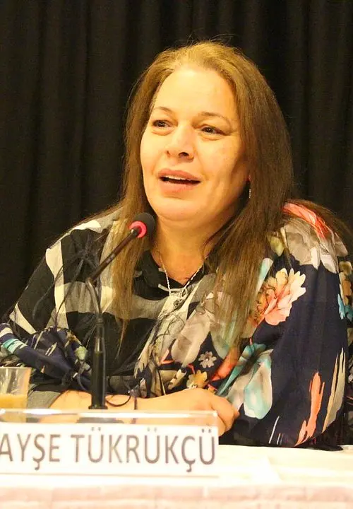 ayse-tukrukcu-2