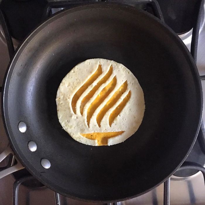 Mexican-artist-turns-eggs-into-amazing-works-of-art-and-youre-sure-to-want-one-of-those-at-breakfast-5a43629112bb4__700