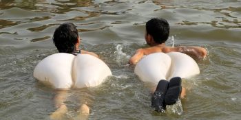 2017’de Ödüllü Fotoğrafçılar Tarafından Çekilmiş En Tuhaf 34 Fotoğraf