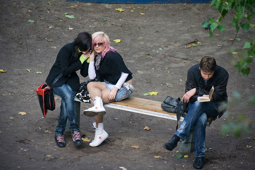 life-on-park-bench-photo-series-kiev-ukraine-yevhen-kotenko-9-5a6add42b5c60__880