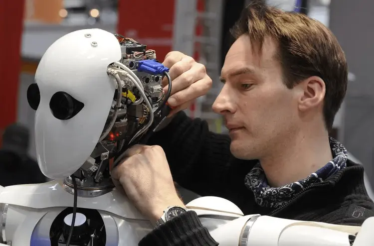 robot teknisyeni