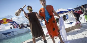 Fark Yaratmak İçin Kar Havuzu’na Atlamanın 10 Şık Yolu