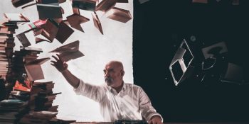 Alper Yeşiltaş’ın Okuma-Yazma Çalışmasıyla Ortaya Çıkan Ercan Kesal Fotoğrafının Hikayesi