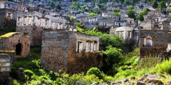 Sadece 2 Kişinin Yaşadığı Bodrum’un 600 Yıllık Tarihiyle Terk Edilmiş Sandima Köyü