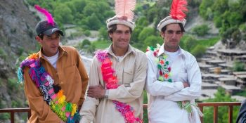 Kadınların Erkeklere Başlık Parası Ödediği Kalaş Kabilesi’nin Hikayesi