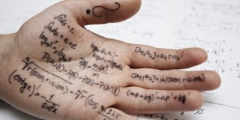 Doğum Günü Kutlama Psikozuna Girmemek İçin 7 Öneri