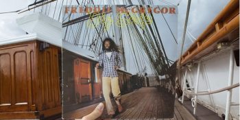 10 Yıl Boyunca Plakların Kapak Fotoğraflarının Çekildiği Yerlerin İzini Süren Fotoğrafçı