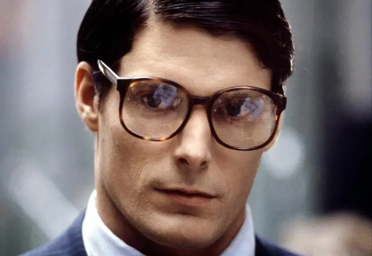 Kahramanın Sonsuz Yolculuğu Clark Kent Christopher Reeve