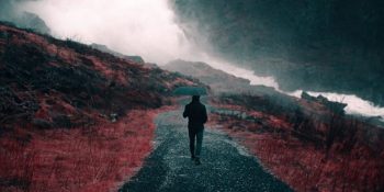 Yağmurla Dünyanın Sonunu Getiren Dizi: Netflix’in İlk Danimarka Orijinal Yapımı The Rain