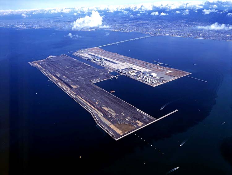 Dünyanın En Tuhaf Havaalanları Kansai Havaalanı