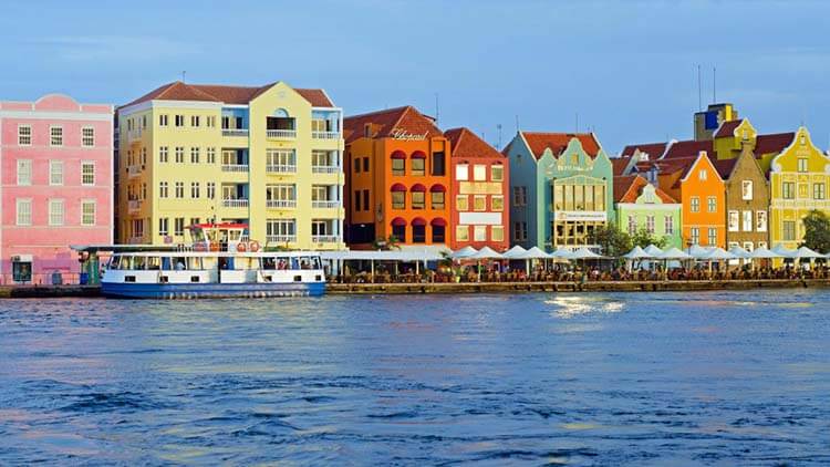 Ilıman iklimli yerler Curaçao